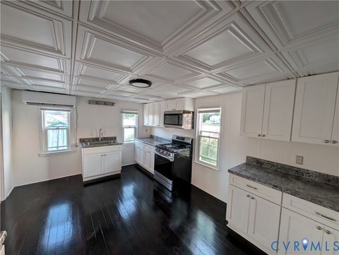 Tiny photo for 366 Dyers Creek Road, New Point, VA 23138 (MLS # 2614554)