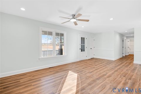 Tiny photo for 2867 Cartersville Road, New Canton, VA 23123 (MLS # 2614566)