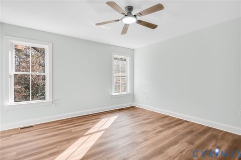 Tiny photo for 2867 Cartersville Road, New Canton, VA 23123 (MLS # 2614566)