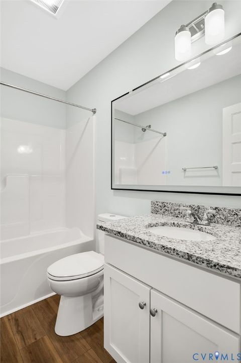 Tiny photo for 2867 Cartersville Road, New Canton, VA 23123 (MLS # 2614566)