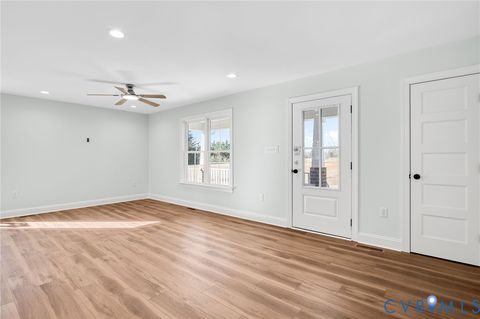 Tiny photo for 2867 Cartersville Road, New Canton, VA 23123 (MLS # 2614566)