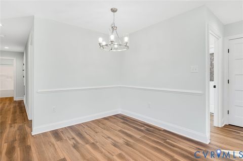 Tiny photo for 2867 Cartersville Road, New Canton, VA 23123 (MLS # 2614566)