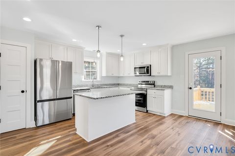 Tiny photo for 2867 Cartersville Road, New Canton, VA 23123 (MLS # 2614566)