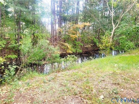 Tiny photo for 320 Middle Oaks Drive, Chesapeake, VA 23322 (MLS # 2629001)