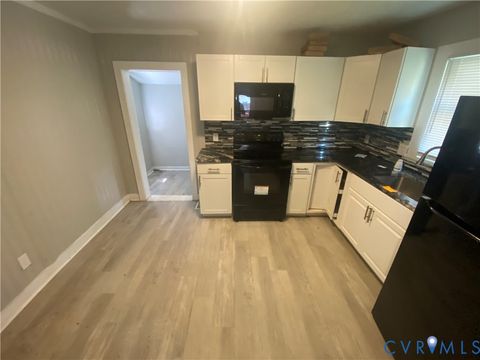 Tiny photo for 404 N 12th Avenue, Hopewell, VA 23860 (MLS # 2612657)