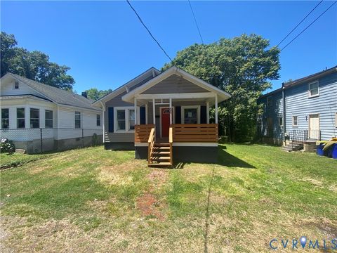 Photo of 404 N 12th Avenue, Hopewell, VA 23860 (MLS # 2612657)
