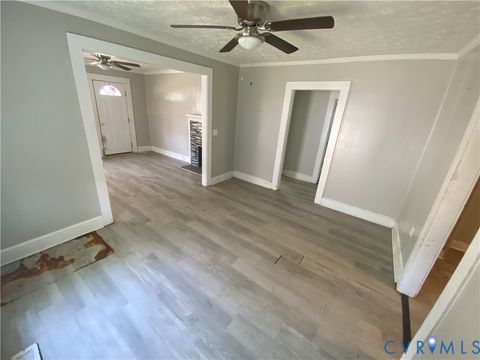 Tiny photo for 404 N 12th Avenue, Hopewell, VA 23860 (MLS # 2612657)