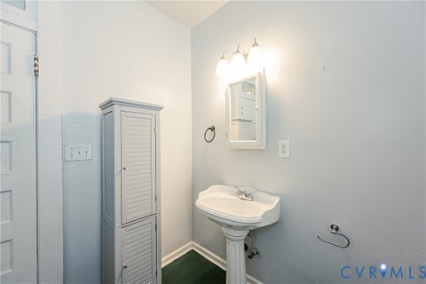 Tiny photo for 714 Chimborazo Boulevard, Richmond, VA 23223 (MLS # 2623905)