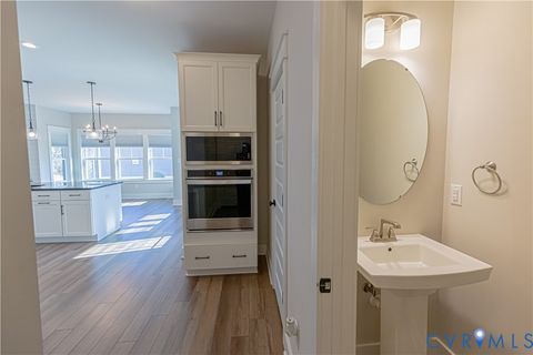 Tiny photo for 814 Chapman Street, Ashland, VA 23005 (MLS # 2608074)