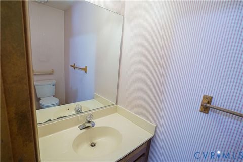 Tiny photo for 458 Supplejack Court, Chesapeake, VA 23320 (MLS # 2612772)