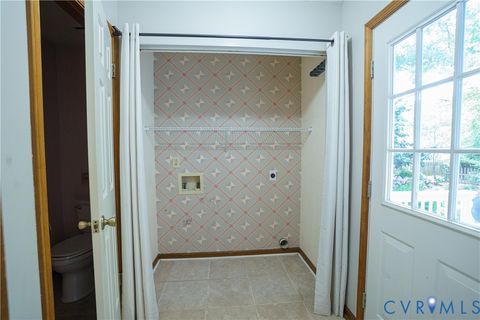 Tiny photo for 458 Supplejack Court, Chesapeake, VA 23320 (MLS # 2612772)