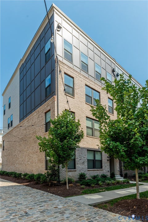 Tiny photo for 1552 Moore Street #B, Richmond, VA 23220 (MLS # 2616392)