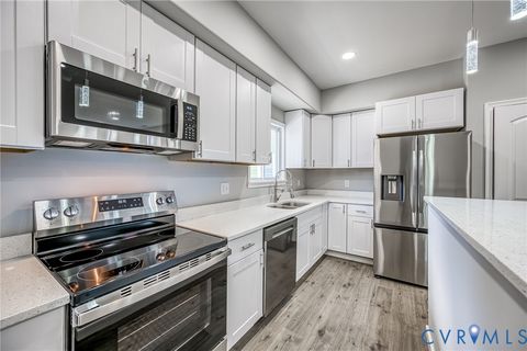 Tiny photo for 452 Byrne Street, Petersburg, VA 23803 (MLS # 2608679)