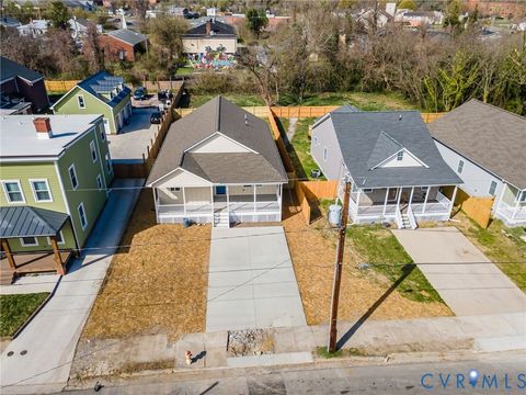 Tiny photo for 452 Byrne Street, Petersburg, VA 23803 (MLS # 2608679)