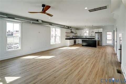Tiny photo for 901 Commerce Street, Petersburg, VA 23803 (MLS # 2617665)