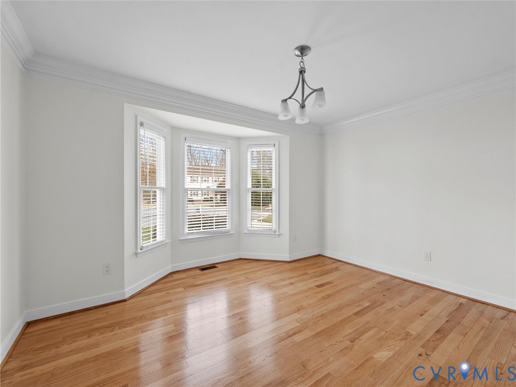 3813 Sherwood Forest Terrace