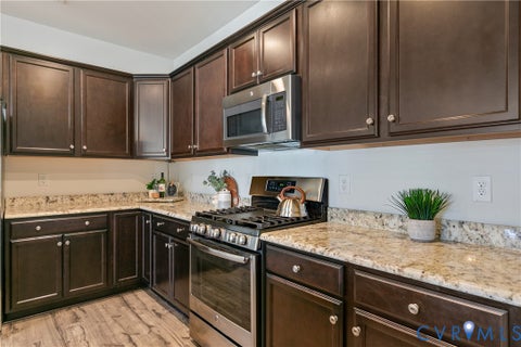 Tiny photo for 8084 Bisbrooke Court, Mechanicsville, VA 23116 (MLS # 2628490)