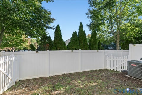 Tiny photo for 8084 Bisbrooke Court, Mechanicsville, VA 23116 (MLS # 2628490)