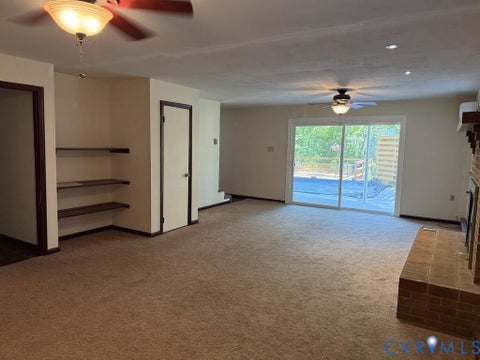 Tiny photo for 802 Bizzarre Street, Farmville, VA 23901 (MLS # 2626788)
