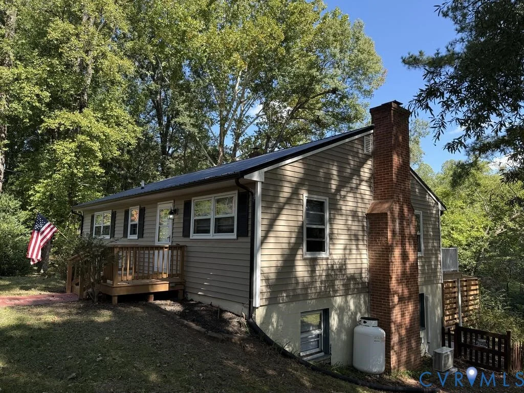 802 Bizzarre Street