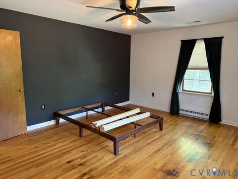 Tiny photo for 802 Bizzarre Street, Farmville, VA 23901 (MLS # 2626788)