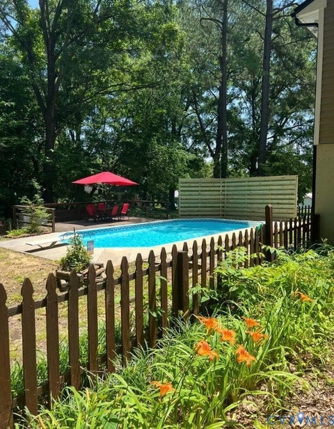 Tiny photo for 802 Bizzarre Street, Farmville, VA 23901 (MLS # 2626788)