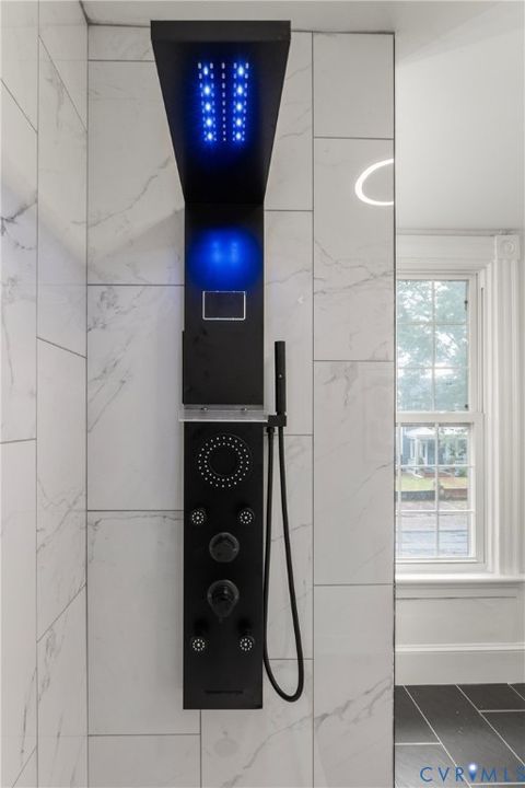 Tiny photo for 1517 Oakwood Avenue, Richmond, VA 23223 (MLS # 2532796)