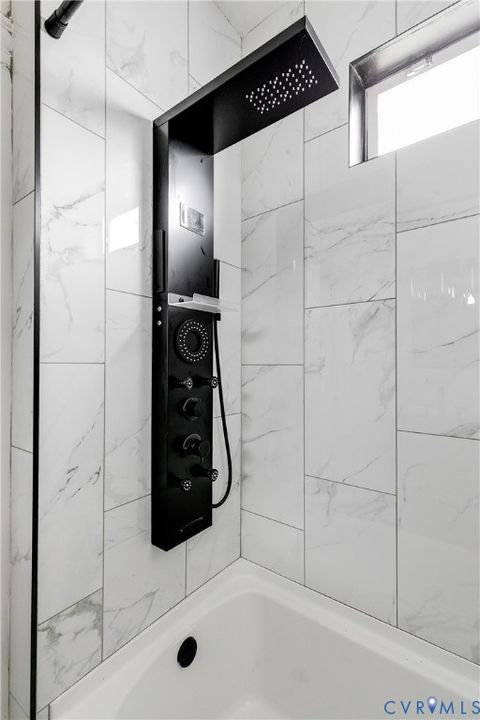 Tiny photo for 1517 Oakwood Avenue, Richmond, VA 23223 (MLS # 2532796)