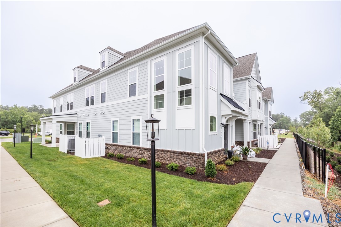 5313 Twisting Vine Lane 104