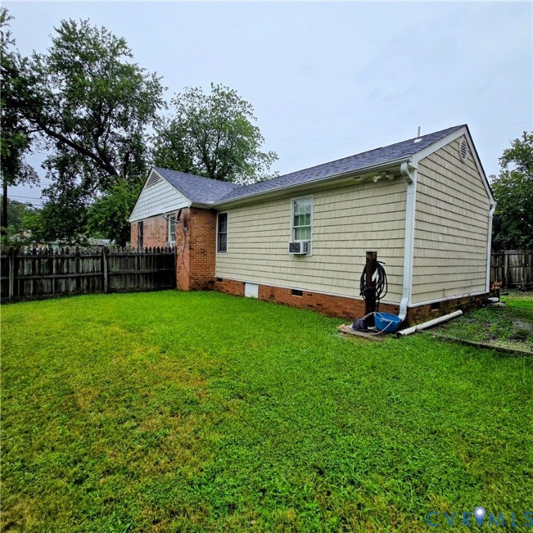 909 Whitehead Road