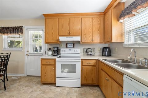 Tiny photo for 3402 Western Street, Hopewell, VA 23860 (MLS # 2529486)