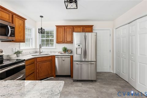 Tiny photo for 39 Dawson Drive, Fredericksburg, VA 22405 (MLS # 2613387)