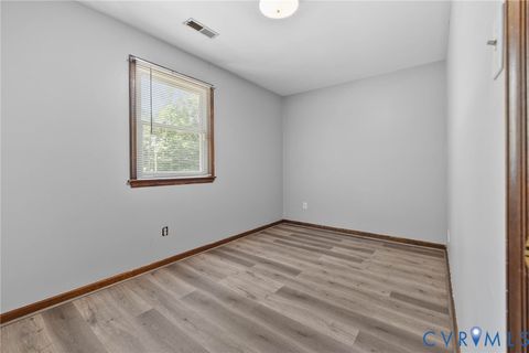 Tiny photo for 11900 James River Drive, North Prince George, VA 23860 (MLS # 2530653)