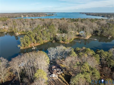 Tiny photo for 320 White Pine Lane, Hartfield, VA 23071 (MLS # 2604439)