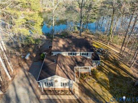 Photo of 320 White Pine Lane, Hartfield, VA 23071 (MLS # 2604439)