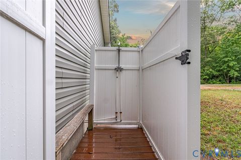 Tiny photo for 251 Bronson Street, Hague, VA 22469 (MLS # 2614070)