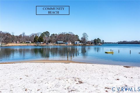 Tiny photo for 251 Bronson Street, Hague, VA 22469 (MLS # 2614070)
