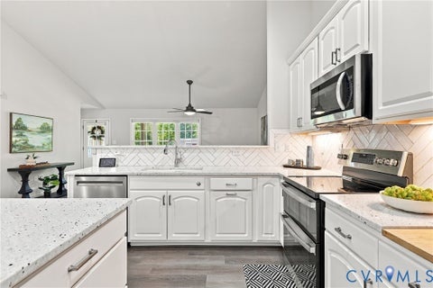 Tiny photo for 15661 Corte Castle Terrace, Chesterfield, VA 23838 (MLS # 2625595)