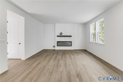 Tiny photo for 7110 Braxton Court, Ladysmith, VA 22546 (MLS # 2527339)