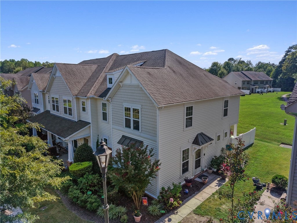 3221 Kenton Court