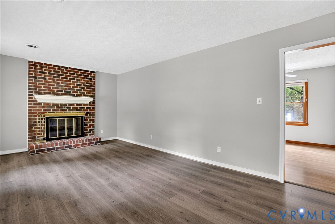 7250 Walnut Grove Drive