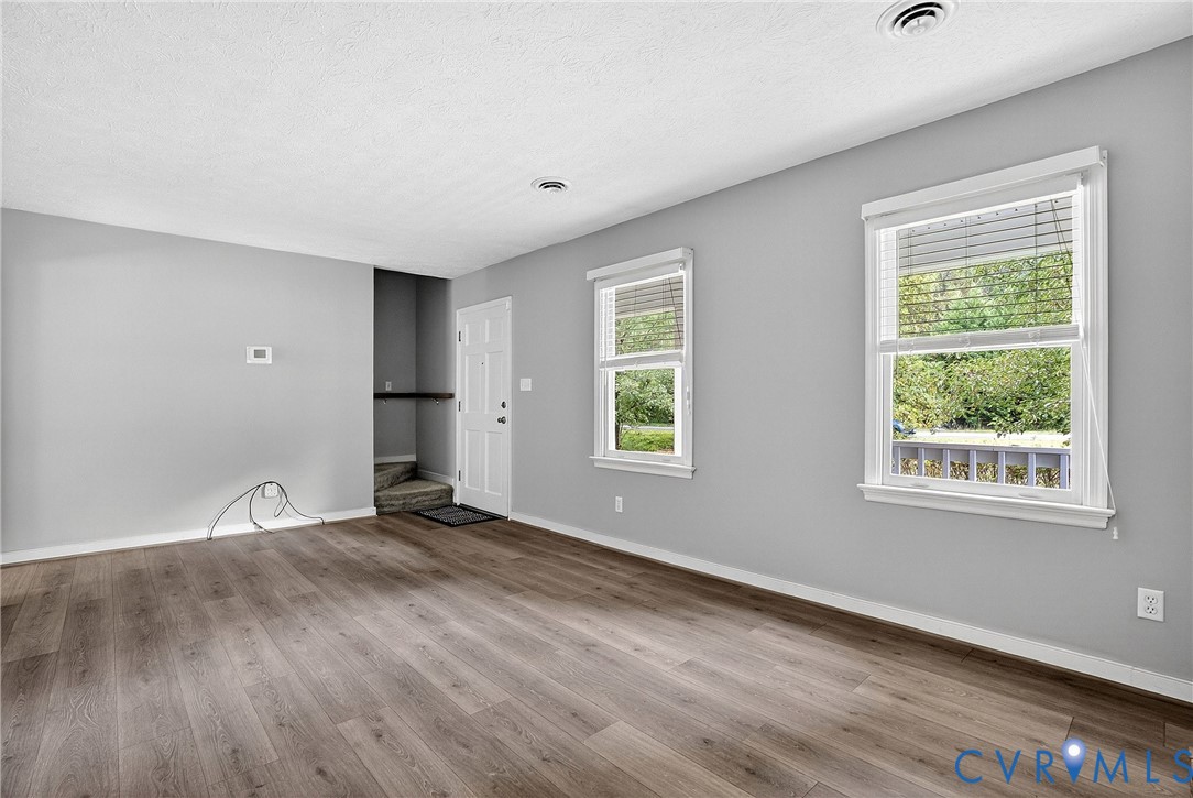 7250 Walnut Grove Drive