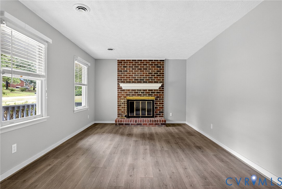 7250 Walnut Grove Drive