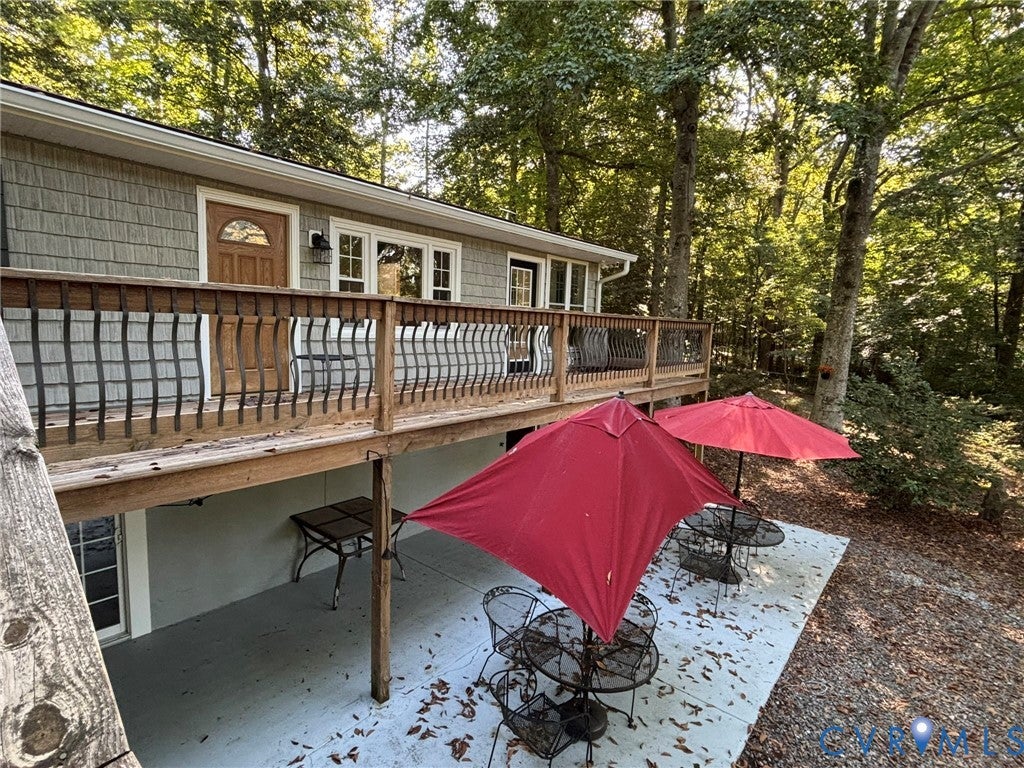 7400 Lakeshore Drive