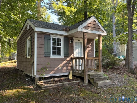 Tiny photo for 7400 Lakeshore Drive, Quinton, VA 23141 (MLS # 2624633)