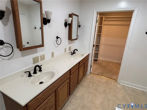Tiny photo for 7400 Lakeshore Drive, Quinton, VA 23141 (MLS # 2624633)