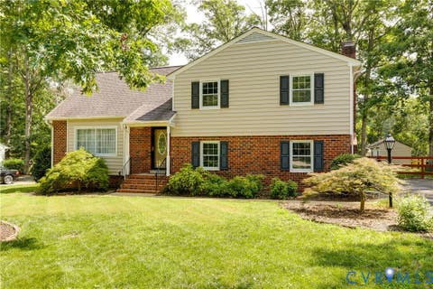 Photo of 7413 Sandlewood Drive, Midlothian, VA 23235 (MLS # 2618488)