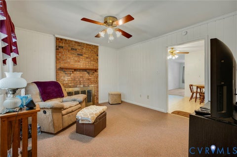 Tiny photo for 310 Orange Avenue, Colonial Heights, VA 23834 (MLS # 2616098)