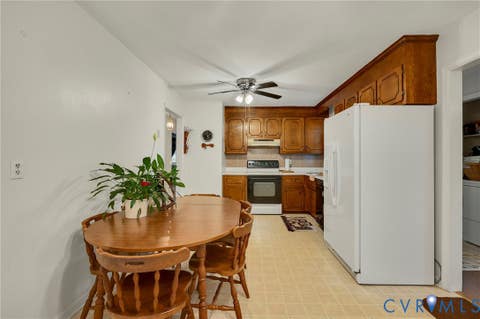 Tiny photo for 310 Orange Avenue, Colonial Heights, VA 23834 (MLS # 2616098)