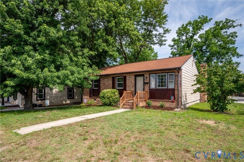 Tiny photo for 310 Orange Avenue, Colonial Heights, VA 23834 (MLS # 2616098)